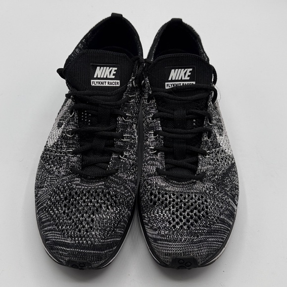 flyknit racers oreo